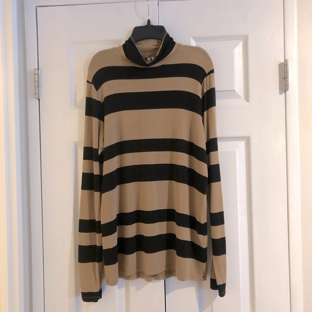 Banana Republic Lightweight Turtleneck